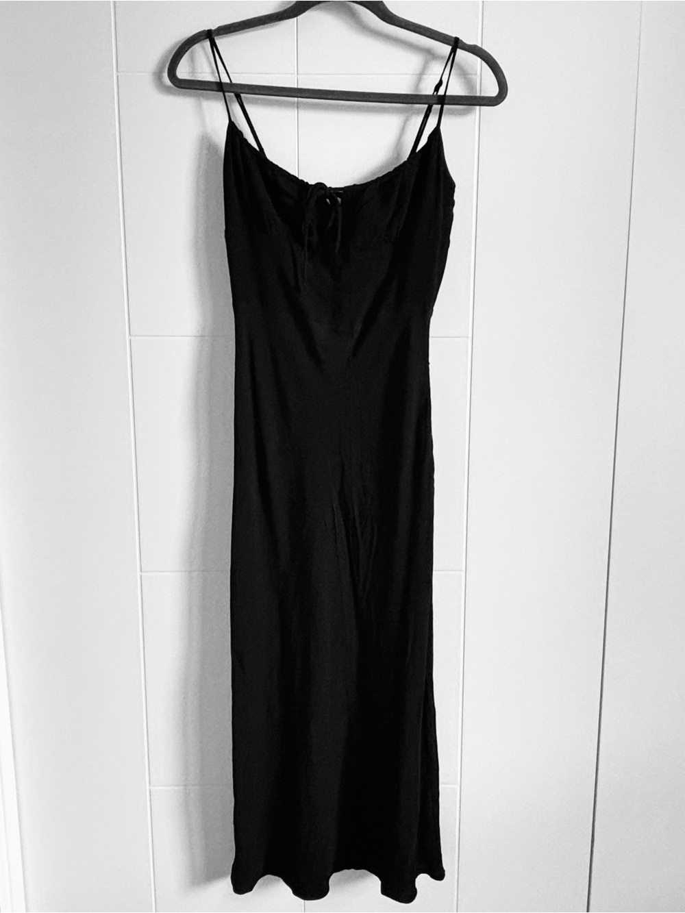 Aritzia Wilfred Bellow Midi Dress